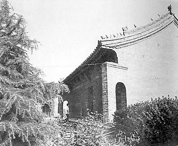 河南三门峡市灵宝县的太初宫，相传老子在此写下《道德经》